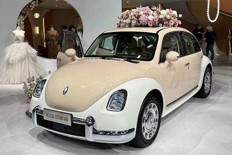 ORA Ballet Cat 2023 "nhái" Volkswagen Beetle 99% chỉ 510 triệu đồng