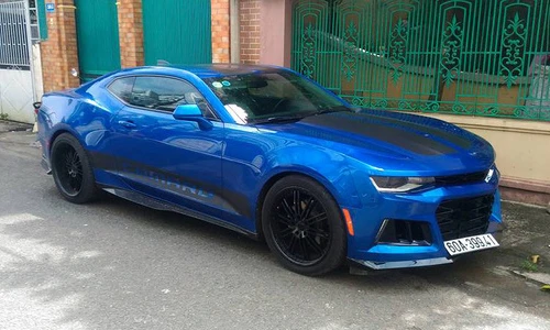 Dân chơi Đồng Nai độ "cơ bắp" Chevrolet Camaro tiền tỷ 