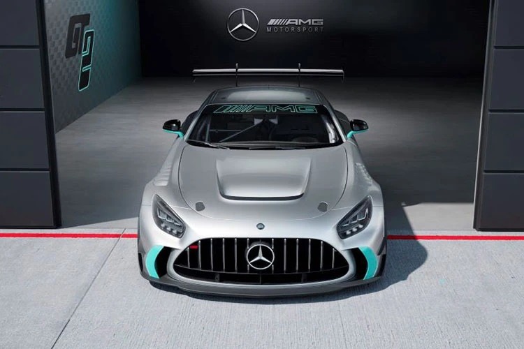 Mercedes-AMG GT2 mạnh gần 700 mã lực, dự kiến khoảng 7 tỷ đồng