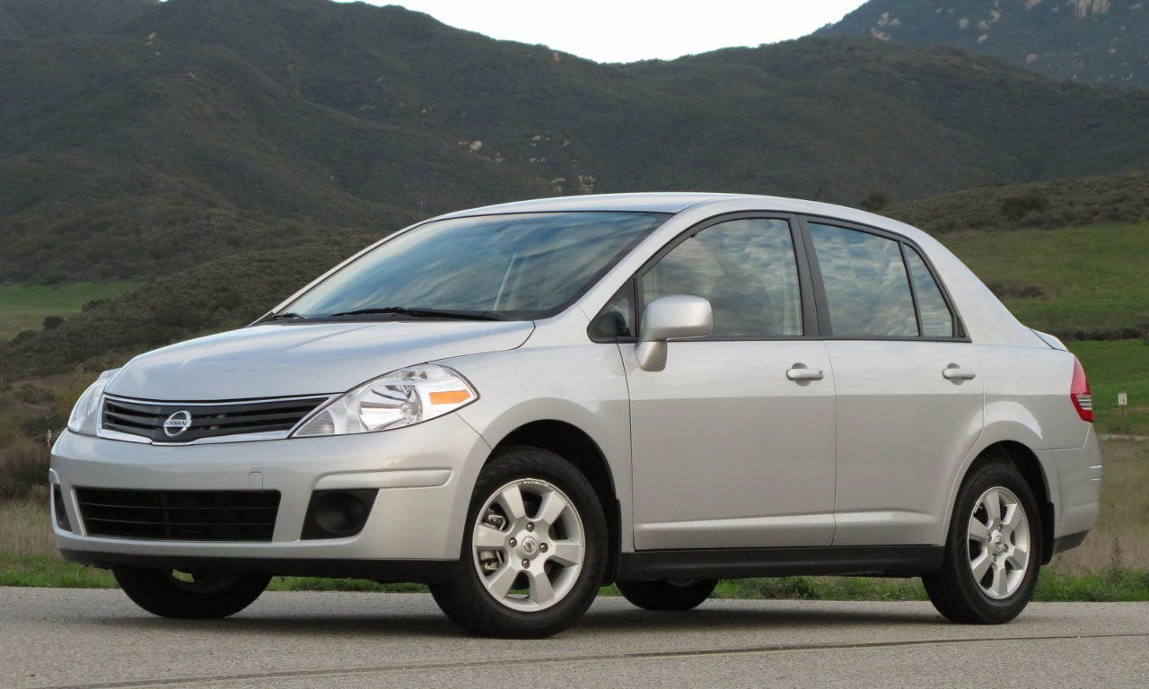 Triệu hồi hơn nửa triệu xe ôtô Nissan Versa dính lỗi