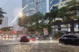 Dự báo thời tiết 28/8/2026: Miền Bắc mưa rải rác, Trung Bộ có nắng
