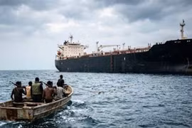 Thông tin vụ cướp biển Somalia chiếm giữ tàu dầu ngoài khơi Yemen