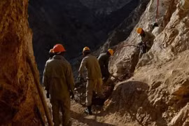 Sập mỏ vàng ở Afghanistan, 5 người tử vong