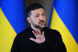 Ukraine nói gì về lệnh miễn trừ tạm thời của Mỹ với dầu mỏ Nga?