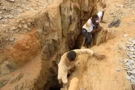 Sập mỏ vàng ở Sudan, hơn 40 người thương vong