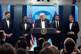 Toàn cảnh diễn biến vụ nổ súng tại nơi ông Trump dự tiệc