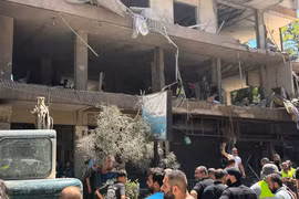 Israel tấn công Hezbollah ở Lebanon, Iran dọa đáp trả