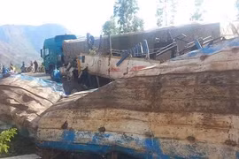 Xe buýt lao xuống vực ở Ethiopia, hơn 30 người tử vong
