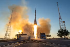 Tàu vũ trụ Soyuz MS-29 đưa phi hành gia Nga - Mỹ lên ISS thành công
