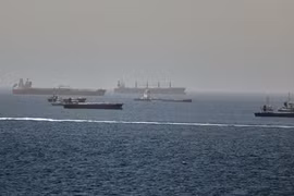 Mỹ tiếp tục tấn công Iran, căng thẳng chưa 'hạ nhiệt'