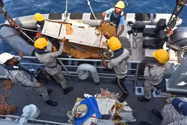 Tìm thấy mảnh vỡ máy bay mất tích ngoài khơi bờ biển Pakistan