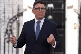 Thách thức nào chờ đợi tân Thủ tướng Anh Andy Burnham?