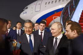 Hình ảnh Tổng thống Putin đến Bắc Kinh, bắt đầu chuyến thăm Trung Quốc