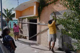 Mexico chuẩn bị ứng phó với bão Polo