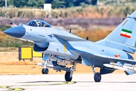 Thế giới sắp chứng kiến trận chiến giữa J-10C và F-35?
