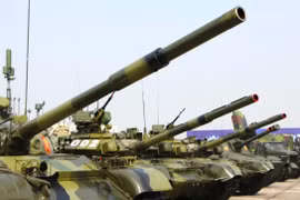 Xe tăng T1 do Việt Nam chế tạo sẽ được trưng bày tại triển lãm quốc phòng