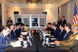 Việt Nam mời Bộ trưởng Chiến tranh Mỹ dự triển lãm quốc phòng quốc tế 2026
