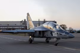 UAC xuất xưởng chiếc Yak-130M thứ 2, hàng không Nga tái khẳng định sức mạnh