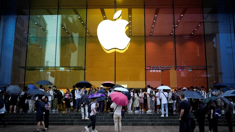 Apple bị ví như Prometheus trao "ngọn lửa" công nghệ cho Trung Quốc