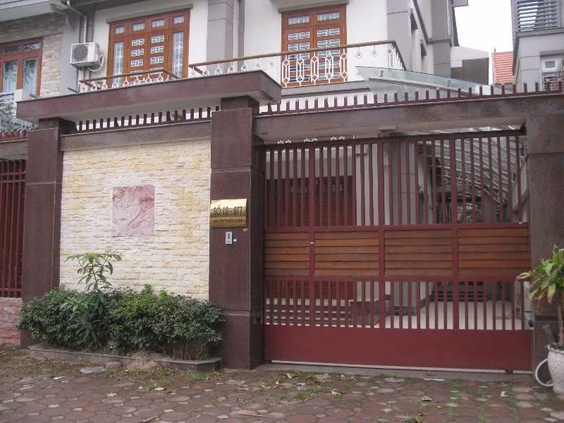 Tông màu nâu đỏ được chủ nhà rất ưa chuộng.
