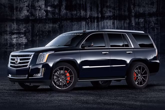 Cadillac Escalade ESV HPE 550 2015 giá bán 105.025 USD. Cadillac Escalade ESV là một trong những lựa chọn đắt giá nhất trong thị trường SUV thương mại. Xe được trang bị động cơ V8 dung tích 6,2 lít cho công suất 557 mã lực.