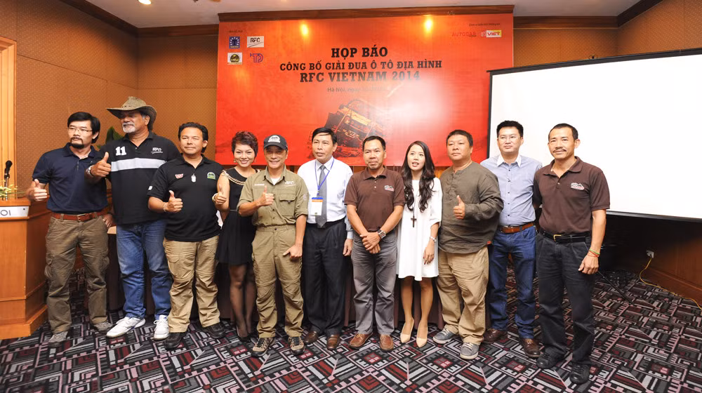BTC công bố chi tiết về “Giải đua ôtô địa hình RFC VIETNAM 2014”.