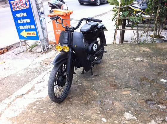 Chiếc xe đánh số thứ tự 8 đang được rao bán trên một diễn đàn xe máy. Theo lời chủ xe, vì không có nhiều thời gian để chơi xe nên đành ngậm ngùi nhượng lại chiếc Cup này cho ai trả giá 9,8 triệu đồng.