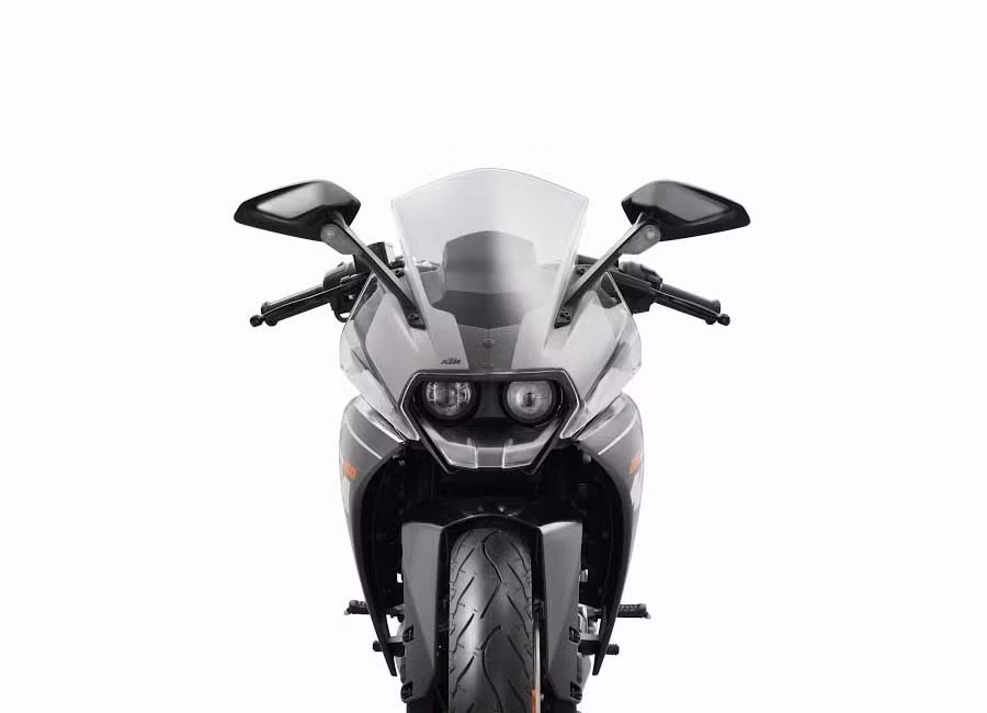 KTM RC 125 lấy ý tưởng từ chiếc xe đua nổi tiếng của hãng mang tên KTM RC390 Cup - mẫu sportbike từng đạt nhiều thành tích đáng nể. Tuy nhiên, KTM phân RC 125 làm 3 bản trang bị động cơ, mang lại nhiều lựa chọn hơn cho các tay lái.