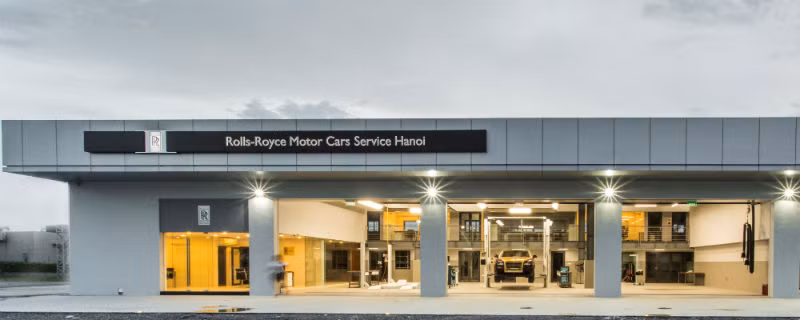 Quy mô khủng của showroom Rolls-Royce tại Hà Nội.