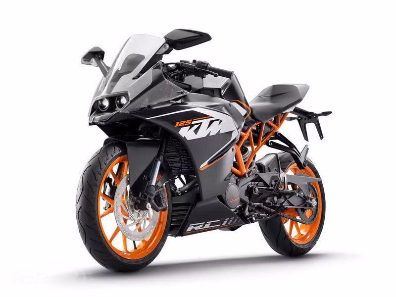 KTM dành ưu ái cho thị trường quê nhà (Áo) là nơi đầu tiên đón nhận phiên bản này vào tháng 9 tới. Các thị trường khác, trong đó có Việt Nam sẽ đón nhận mẫu sportbike hoàn toàn mới này vào dịp cuối năm.