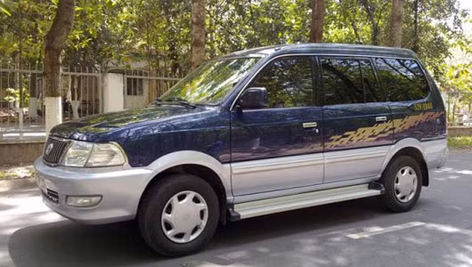 Toyota Zace GL mang thương hiệu Toyota có tiếng là bền bỉ, ít tiêu hao nhiên liệu (tiêu hao khoảng 8 lít xăng/100km), luôn giữ giá. Các ưu điểm dễ nhận thấy nhất ở Zace GL là đầm chắc khi vận hành, khả năng bám đường cao, thích hợp cho những chuyến đi đường dài, động cơ hoạt động ổn định.