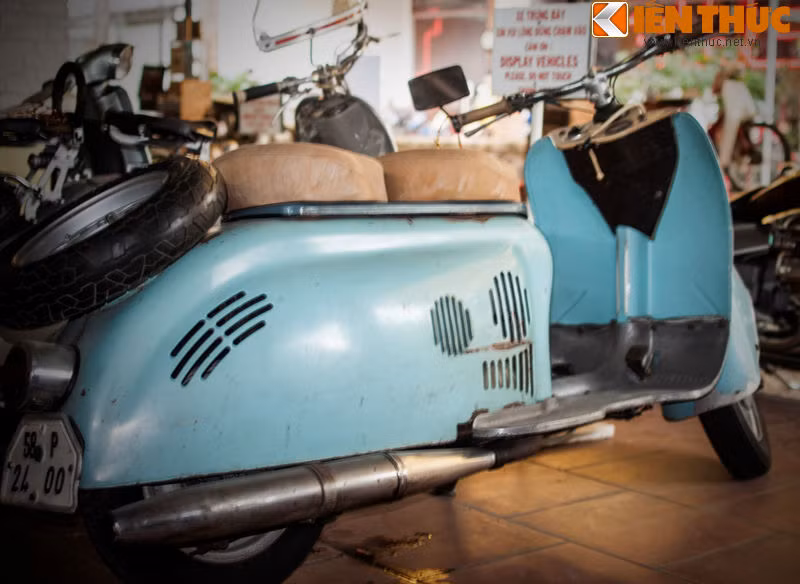Chiếc Scooter Berlin SR 59 được sản xuất tại nhà máy IWL của Đông Đức vào năm 1959 với động cơ 2 thì, dung tích xi-lanh 143cc công suất động cơ 8 mã lực, hộp số tay 4 cấp, làm mát bằng không khí. Tốc độ tối đa của xe là 82km/h.