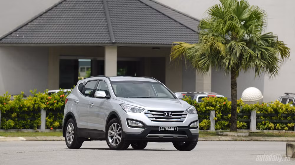 Santa Fe - “Con gà đẻ trứng vàng” của Hyundai đã khoác lên dáng vẻ thời trang và cá tính.