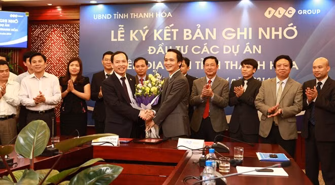 Trong kế hoạch đầu tư vào Thanh Hóa, ngoài các hạng mục công trình lớn trong dự án trên, tập đoàn FLC còn đẩy mạnh đầu tư vào hàng loạt dự án khác như: dự án nhà ở hỗn hợp phía Nam thành phố Thanh Hóa, dự án FLC Hotel Sầm Sơn, dự án FLC Villas Sầm Sơn, Khu dịch vụ công cộng... Trong 5 năm tới, tổng mức đầu tư của tập đoàn này vào riêng Thanh Hóa có thể lên tới 1 tỷ USD.