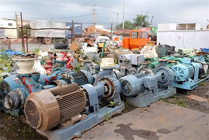 Theo thông tư 20 của Bộ Khoa học - Công nghệ, từ 1/9 này, những máy móc đã qua sử dụng phải được giám định chất lượng tại nước xuất khẩu trước khi nhập khẩu. Máy móc cũ nhập khẩu chỉ có thời gian sử dụng không quá 5 năm. (Tiêu đề do Kiến Thức đặt lại).