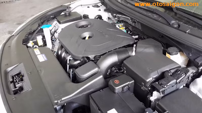 Chưa biết rõ chi tiết kĩ thuật của động cơ 2.0AT trên Hyundai Sonata 2015 tại Việt Nam.