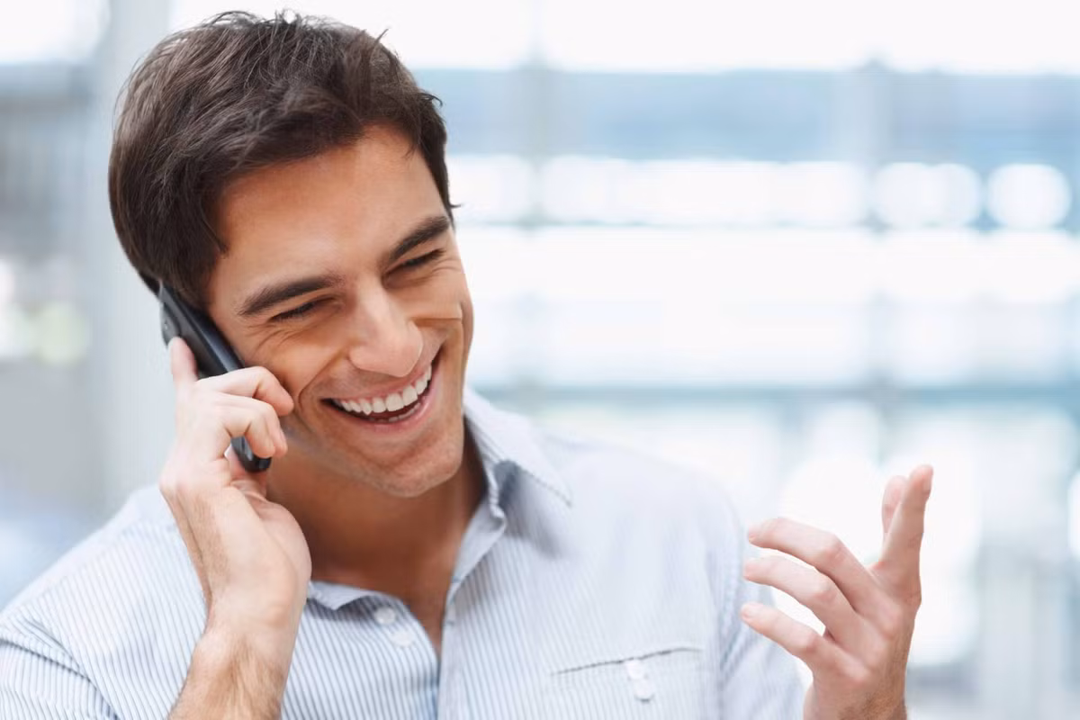 Sử dụng điện thoại di động trên 40 phút/ngày dễ mắc ung thư não.