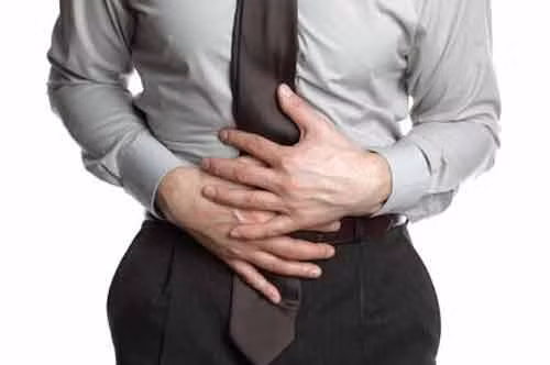 Hơn 80% số người bị ung thư dạ dày đều có biểu hiện đau bụng trên ở giai đoạn đầu.