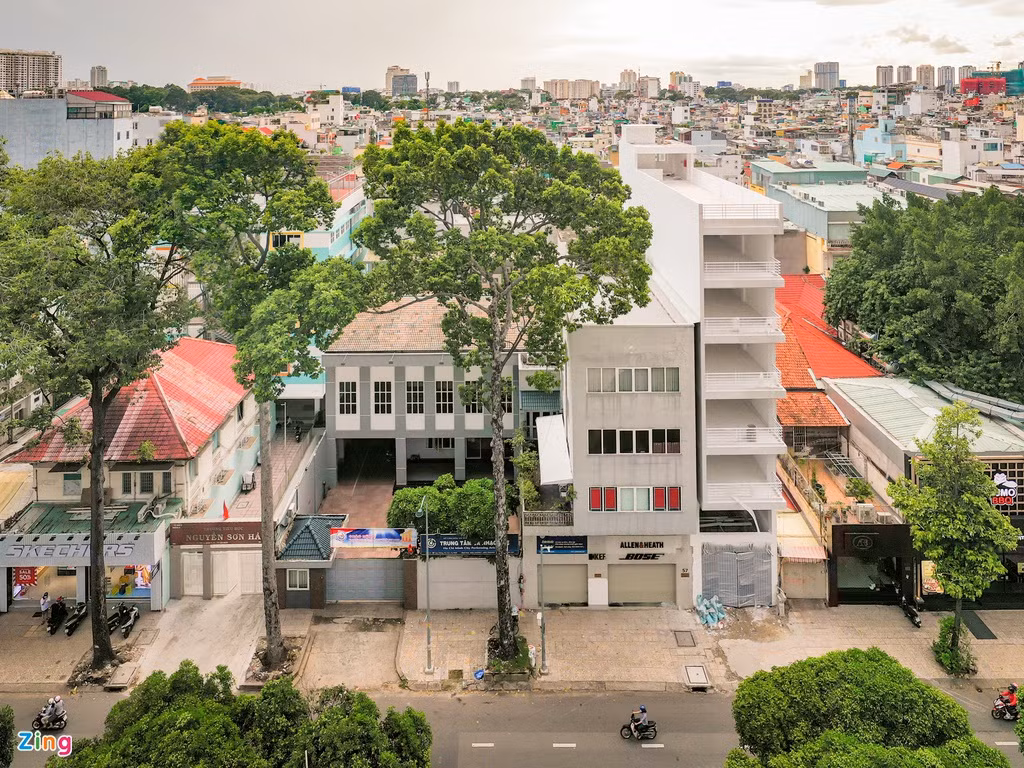 Nhà đất số 57 Cao Thắng được nữ đại gia hoán đổi cho Trung tâm ca nhạc nhẹ nằm ở trung tâm quận 3. Bà Diệp đã vận động các cá nhân có thẩm quyền cho phép việc hoán đổi này kèm theo đề xuất sửa chữa Trung tâm ca nhạc nhẹ với chi phí 20 tỷ đồng.