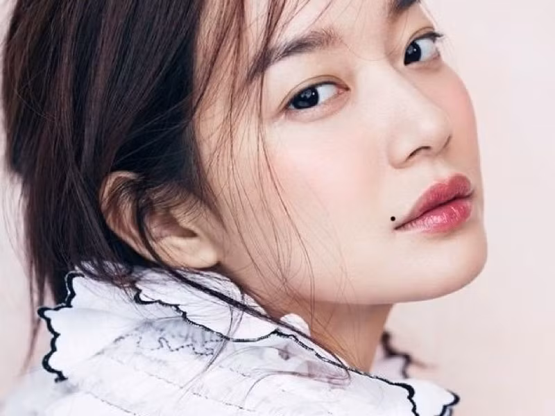 Nữ giới có nốt ruồi ở khóe miệng ăn nói nhỏ nhẹ, có duyên, dễ gặp được quý nhân phù trợ.