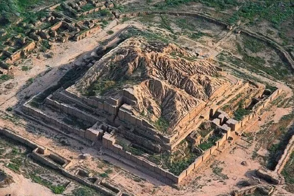 Do các biến động lịch sử, hầu hết các Ziggurat đã bị hủy hoại. Ngày nay chỉ còn một vài dấu tích của loại hình kim tự tháp độc đáo này được bảo tồn, nổi bật là Ziggurat Chogha Zanbil ở Iran, một Di sản văn hóa thế giới đã được UNESCO công nhận.