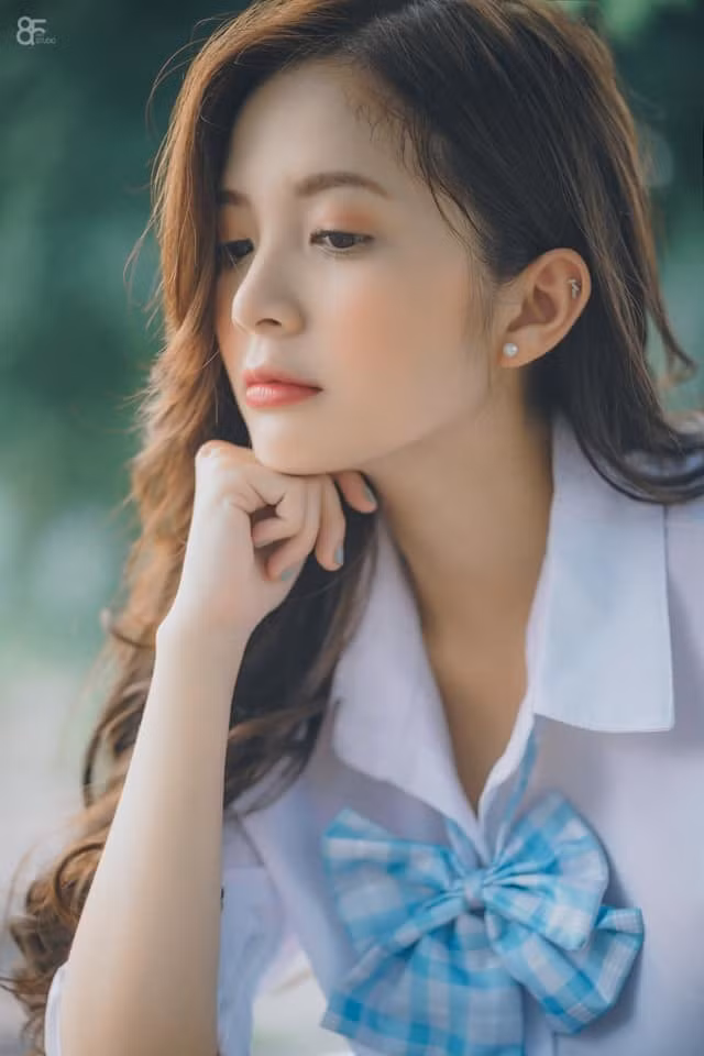 Hot girl Ngoc Huyen chia se gi ve vai dien trong 
