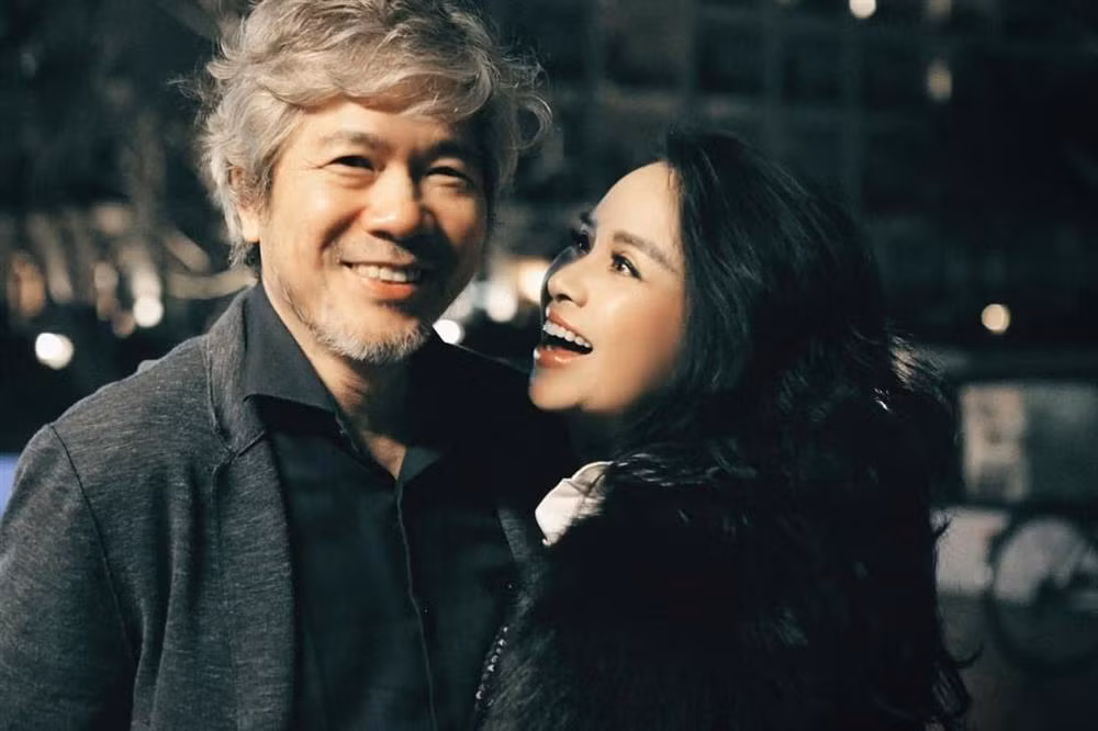 Dep nhat 28 Tet: Diva Thanh Lam va con gai vien man ben ban doi