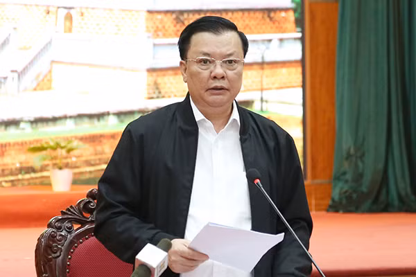 Ha Noi nghiem cam moi hanh vi tu loi trong mua vat tu y te chong dich