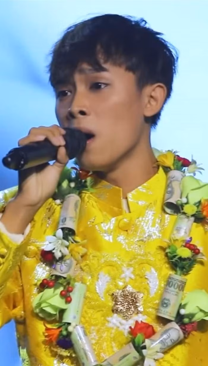 Ho Van Cuong kiem duoc nua ty dong chi trong mot dem dien?-Hinh-12