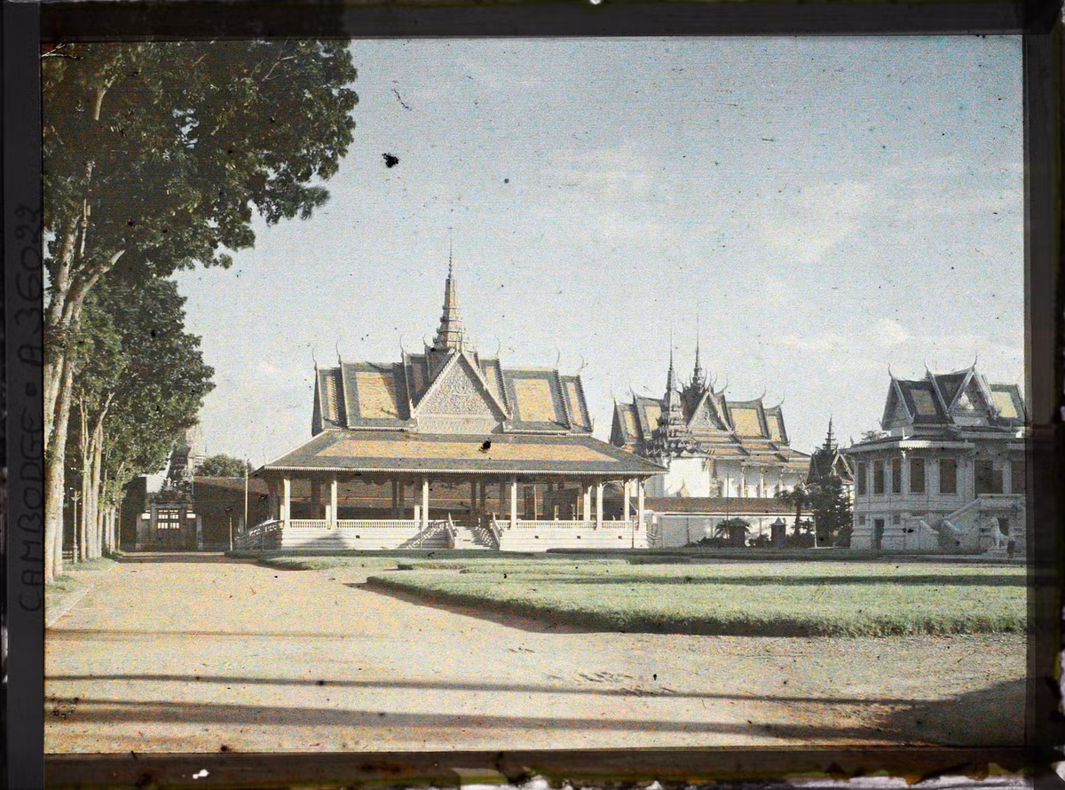 Cung điện Phochani - nơi biểu diễn các hoạt động nghệ thuật cung đình trong cung điện hoàng gia Phnom Penh.