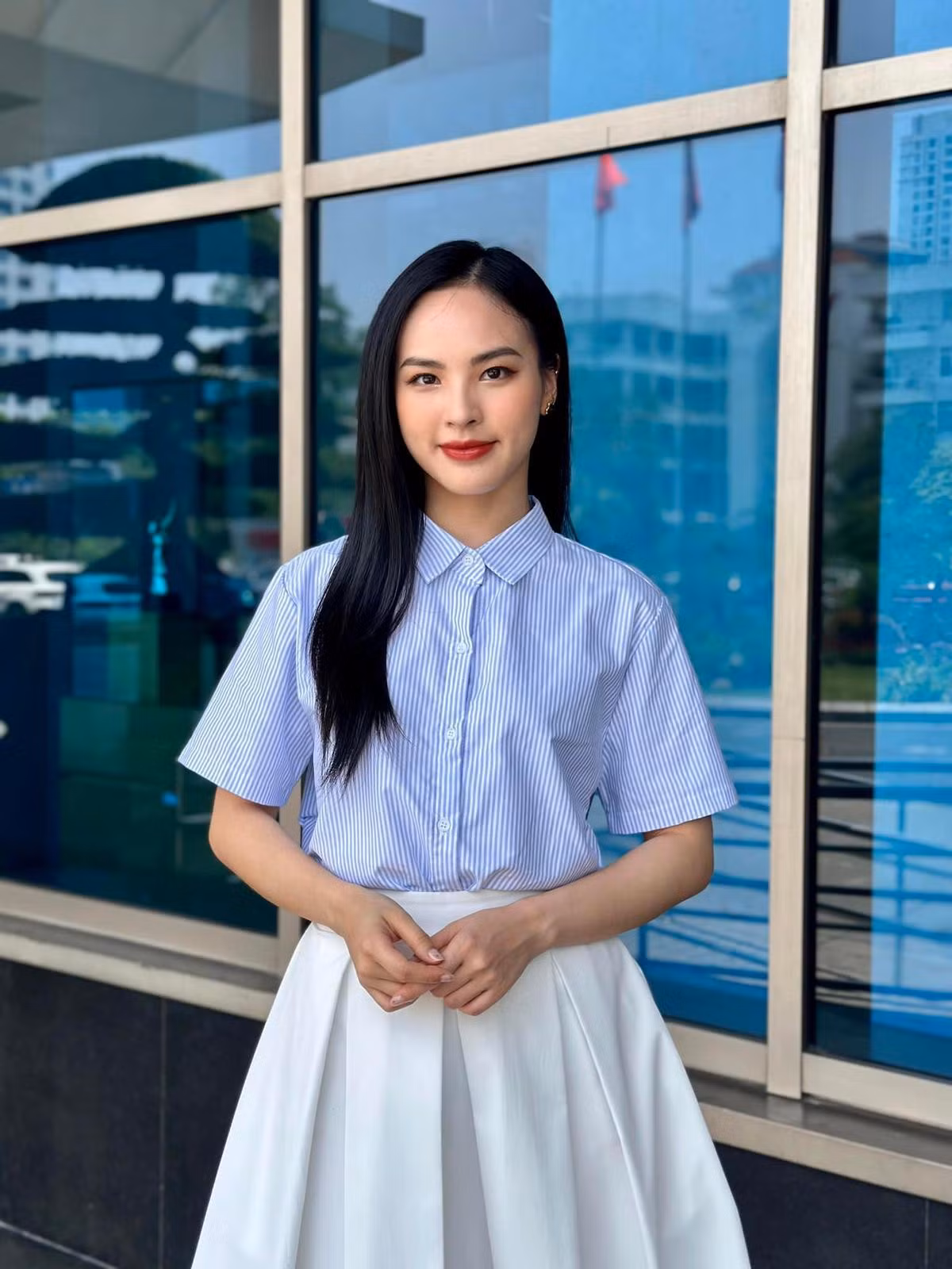 Nhan sac cua nu MC 'Chuyen dong 24h' se du thi Miss Charm-Hinh-2