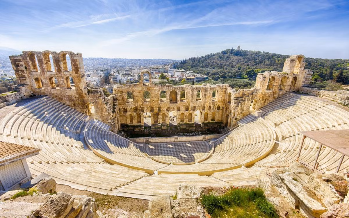 Athens hiện nay chính là thủ đô Athens của Hy Lạp. Đây là một trong những thành phố có lịch sử cổ xưa nhất châu Âu và thế giới (ra đời cách nay khoảng 3.000 năm). Athens hiện cũng là đô thị lớn nhất, trung tâm chính trị, kinh tế, văn hóa của Hy Lạp, một trong những thành phố lớn nhất châu Âu.