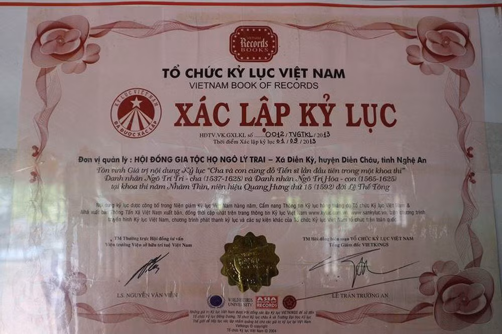 Dòng họ Ngô (ở vùng Lý Trai, Diễn Châu, Nghệ An) có tới 5 người (ông, cha, cháu) từng đỗ tiến sĩ nước Việt dưới thời Hậu Lê. Đây là dòng họ đầu tiên của cả nước có cả 3 đời đỗ tiến sĩ. Người ta còn gọi là "Tam đại tiến sĩ", thành tích rất hy hữu trong lịch sử khoa bảng nước nhà. Năm 2013, dòng họ Ngô ở xã Diễn Kỷ, huyện Diễn Châu, tỉnh Nghệ An được trao kỷ lục Guinness Việt Nam.