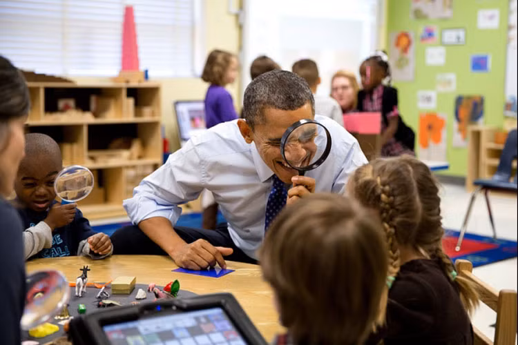 Tổng thống Barack Obama thăm một lớp học mầm non tại Georgia ngày 14/2/2013.